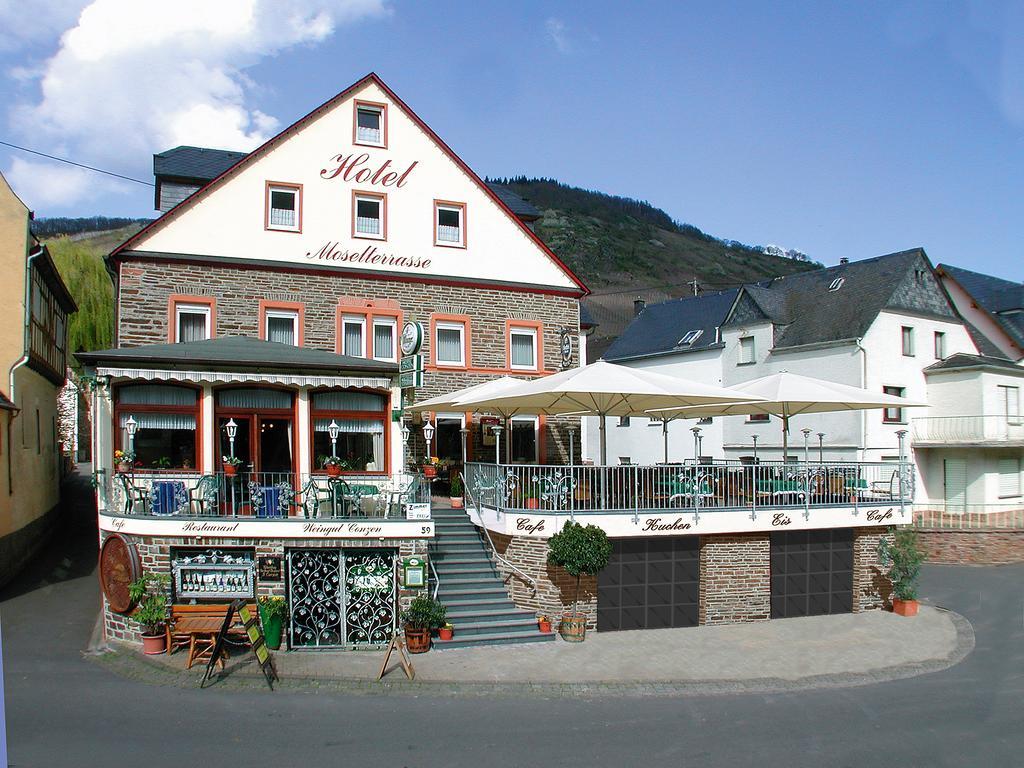 B&B Hotel & Café Moselterrasse Ediger-Eller Kültér fotó